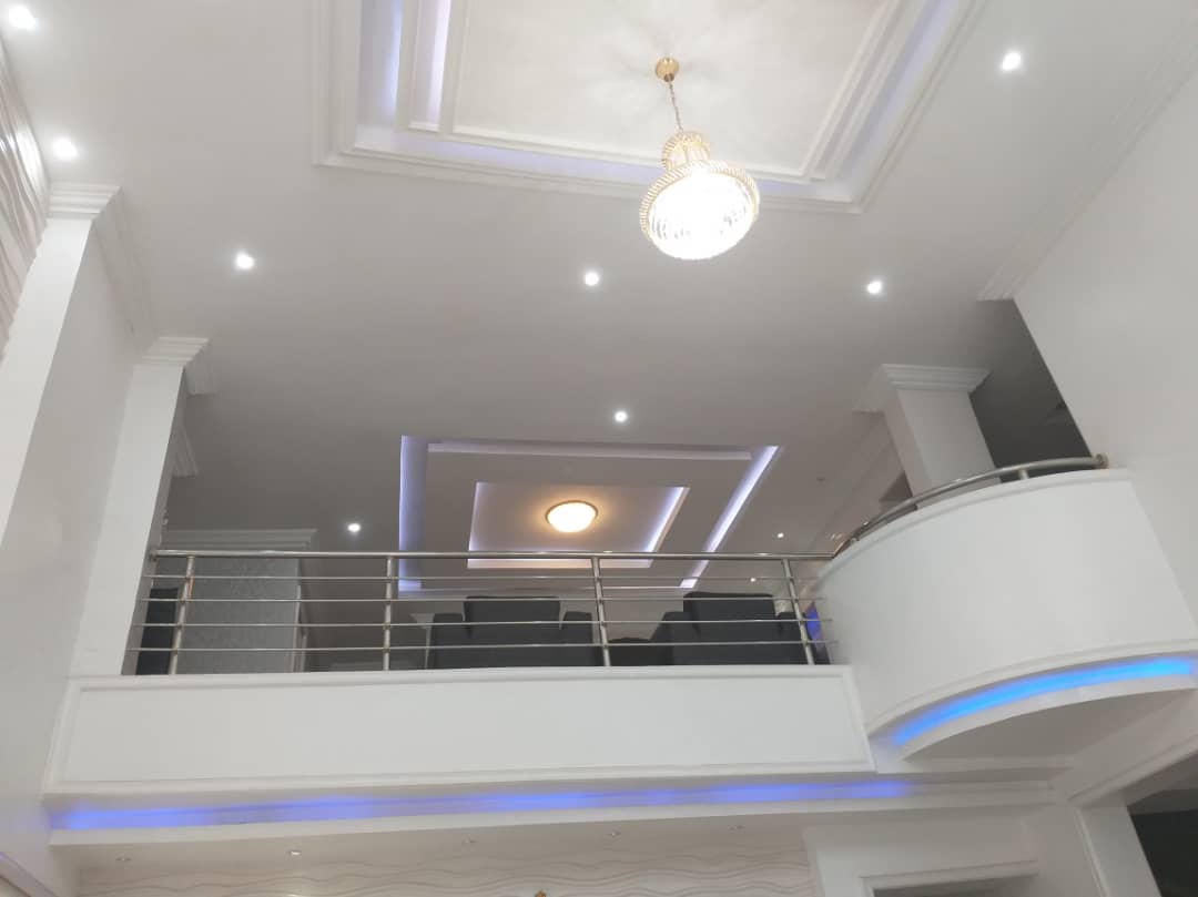  5 bedroom duplex